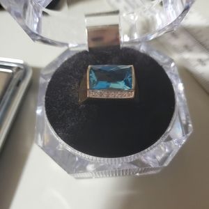 14k Yellow Gold tablet cut topaz w/diamond